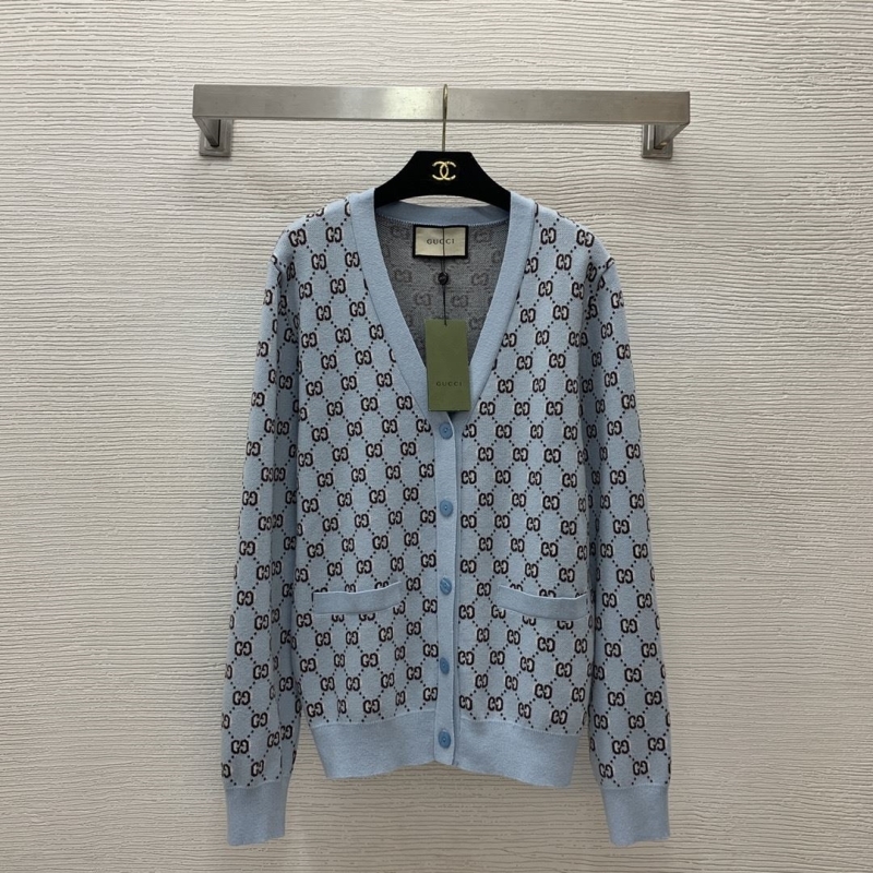 G*u*i coats